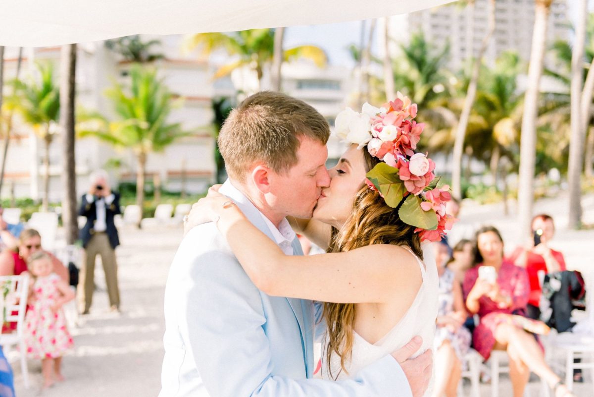 Beach Wedding Club Hemingway